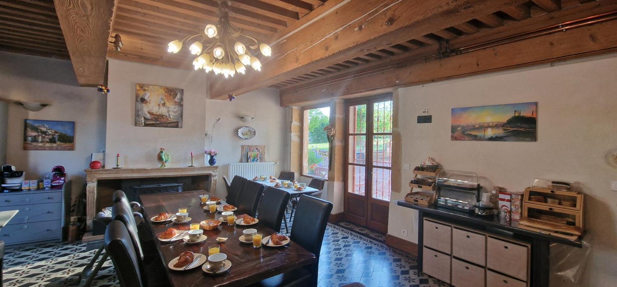 Le Relais Des Dames Bed & Breakfast Neuville-sur-Saône Exterior foto